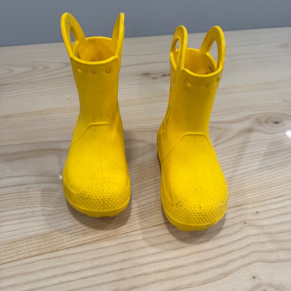 Kids Crocs Rainboots - Picture 3 of 4
